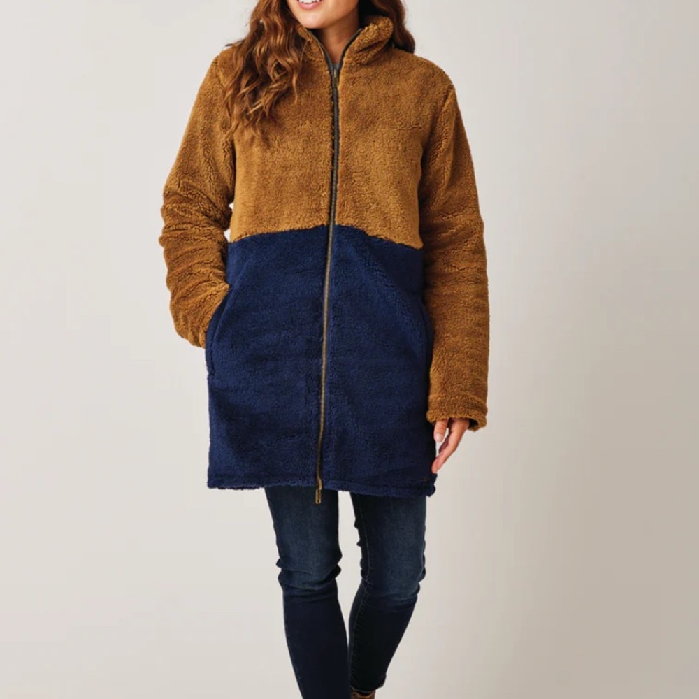 Carve Designs Mason Color Block Sherpa Reversible Quilted Jacket - Picture 6 of 6